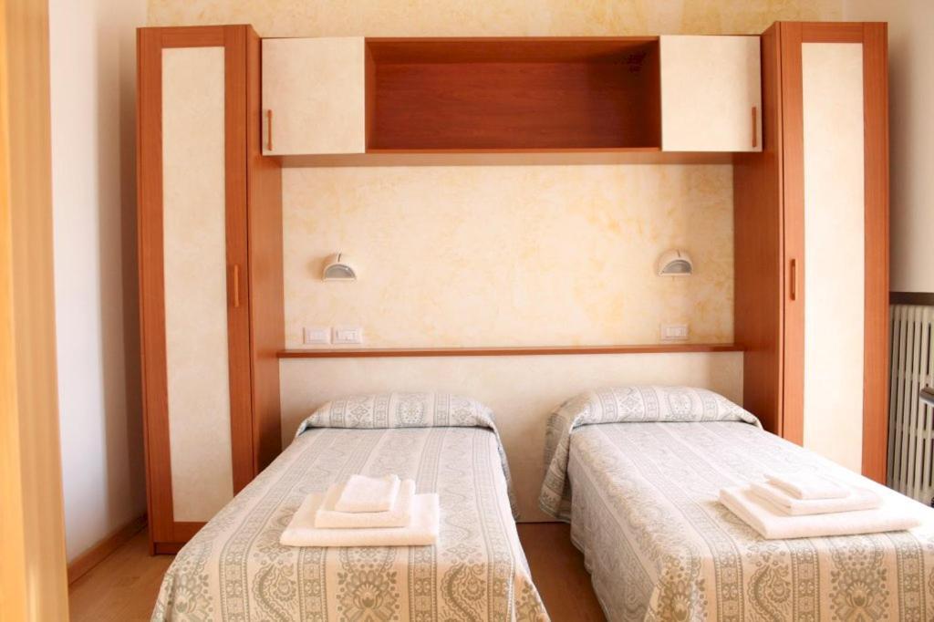 Hotel Turismo Rimini Esterno foto