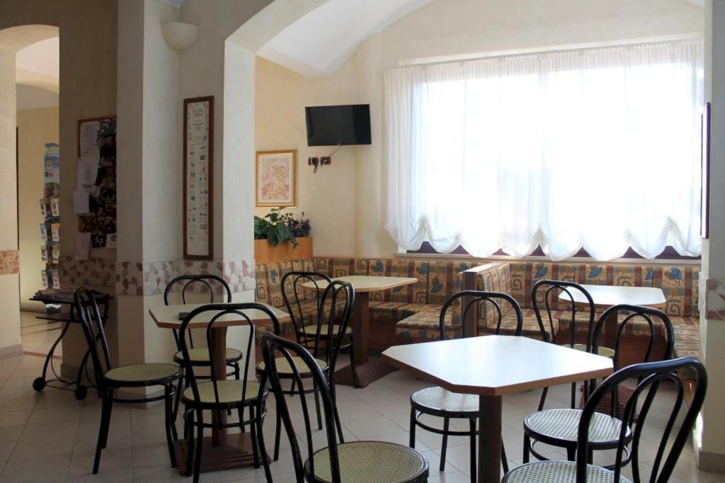 Hotel Turismo Rimini Esterno foto